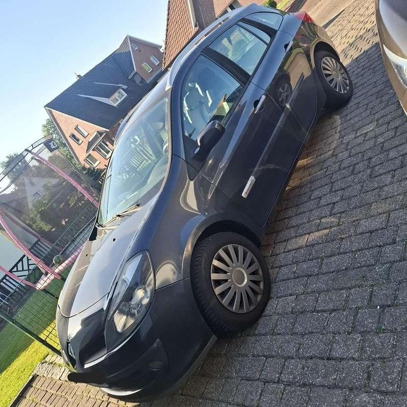 Gebraucht 2009 Renault Clio GrandTour Expression Kombi | 2.999 € (Etwas zu teuer) - Bild 1/4