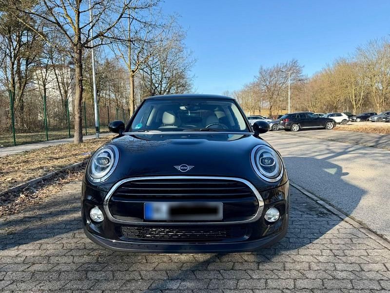 Gebraucht Mini Cooper 136 PS (100 kW) 2018 Schwarz Kleinwagen