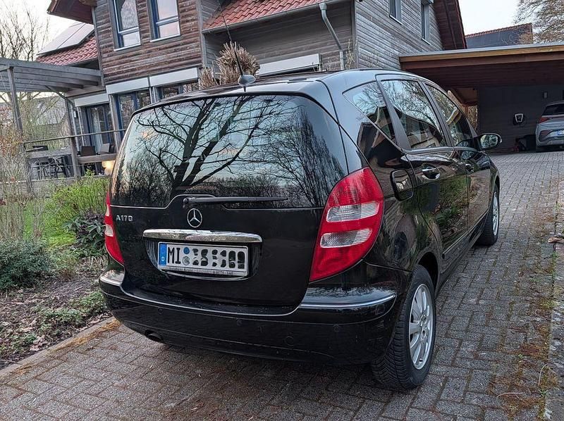Gebraucht Mercedes A170 Elegance 116 PS (85 kW) 2005 Schwarz Van / Kleinbus