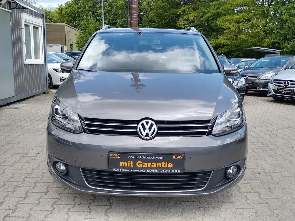 Gebraucht VW Touran Cup 140 PS (102 kW) 2015 Grau Van / Kleinbus