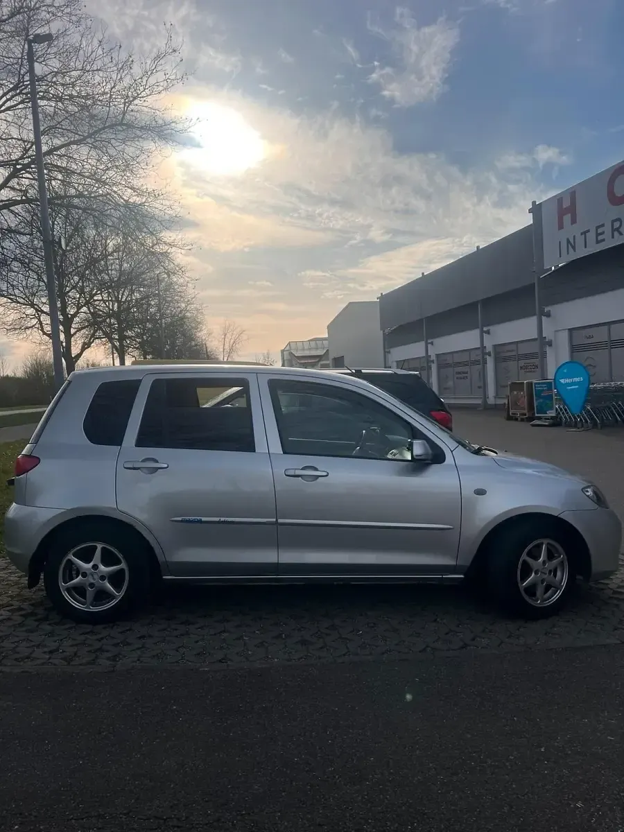Gebraucht Mazda 2 80 PS (58 kW) 2005 Grau Kleinwagen