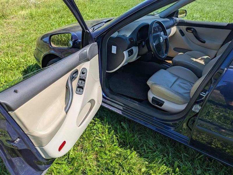 Gebraucht Seat Leon Stella 125 PS (91 kW) 2001 Blau Kleinwagen