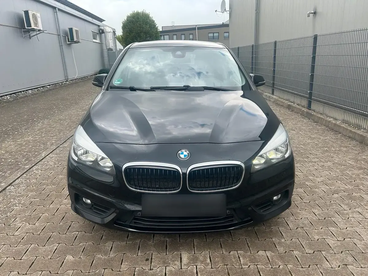 Gebraucht BMW 218 Active Tourer 136 PS (100 kW) 2015 Schwarz Van / Kleinbus
