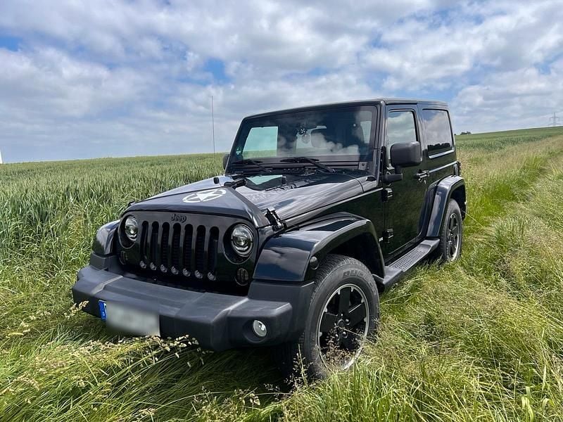 Second-hand Jeep Wrangler 200 CP (147 kW) 2013 Negru SUV