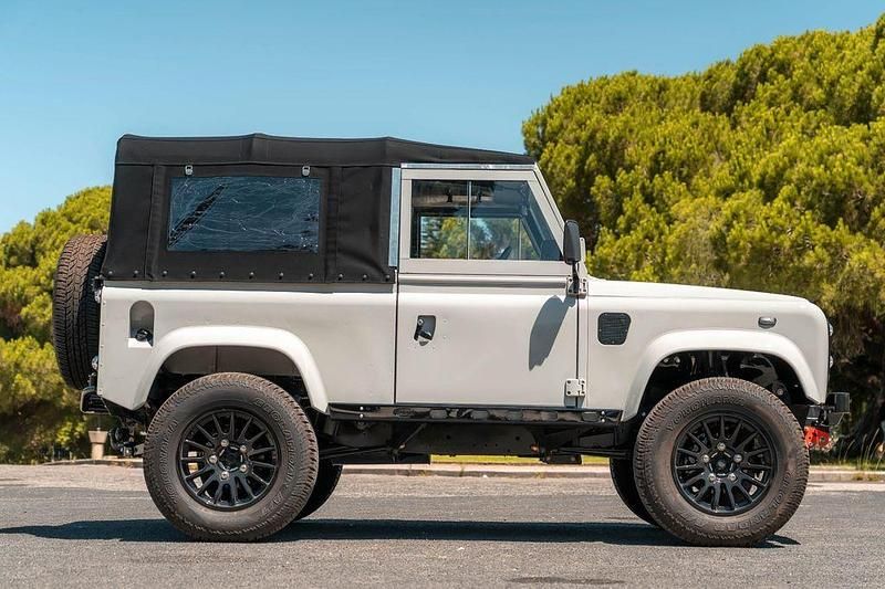 Gebraucht Land Rover Defender 122 PS (89 kW) 2002 Weiß SUV