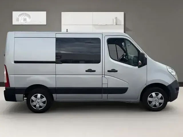 Gebraucht Renault Master 145 PS (106 kW) 2018 Grau Van