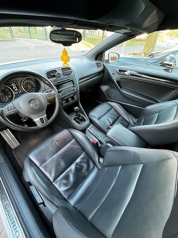 Gebraucht VW Golf Cabriolet 105 PS (77 kW) 2012 Weiß Cabrio