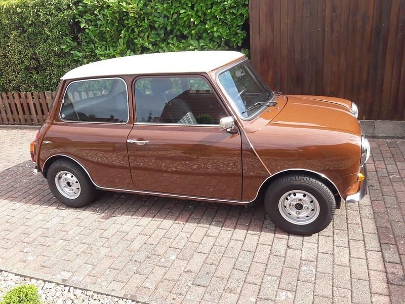 Gebraucht Mini 1000 73 PS (53 kW) 1979 Braun Kleinwagen