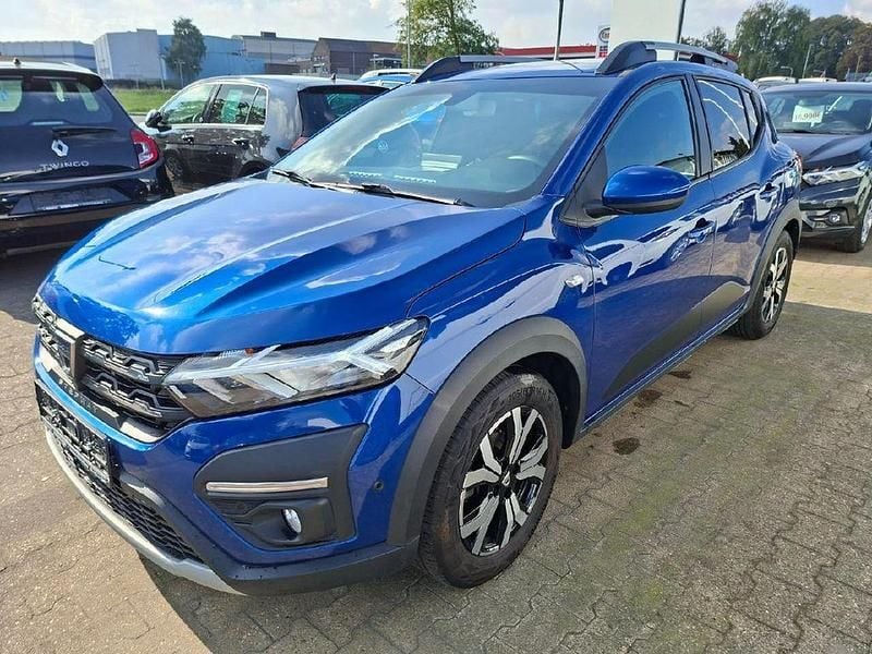 Gebraucht Dacia Sandero Comfort 101 PS (74 kW) 2022 Blau Kleinwagen