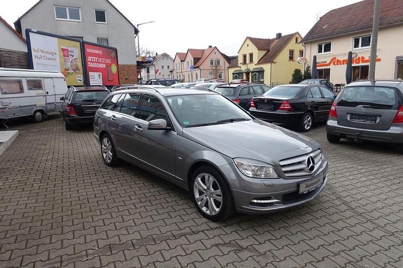 Gebraucht Mercedes C200 184 PS (135 kW) 2011 Silber Kombi