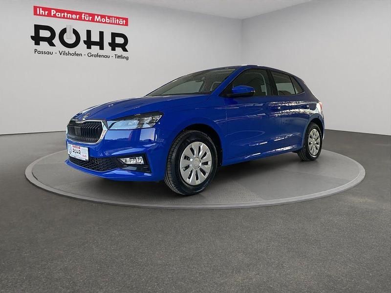 Energyblau Gebraucht 2026 Skoda Fabia Essence Limousine | 17.900 € (Fairer Preis) - Bild 1/4