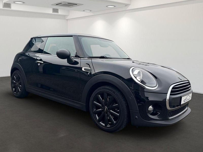 Second-hand Mini ONE 102 CP (75 kW) 2019 Negru Hatchback