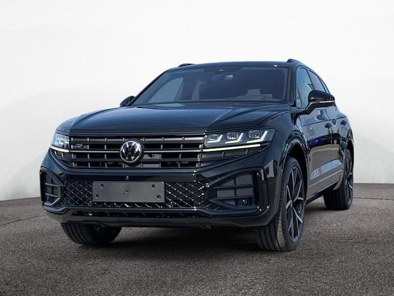 Grenadillschwarz metallic Gebraucht 2025 VW Touareg R-line SUV | 99.980 € - Bild 1/1