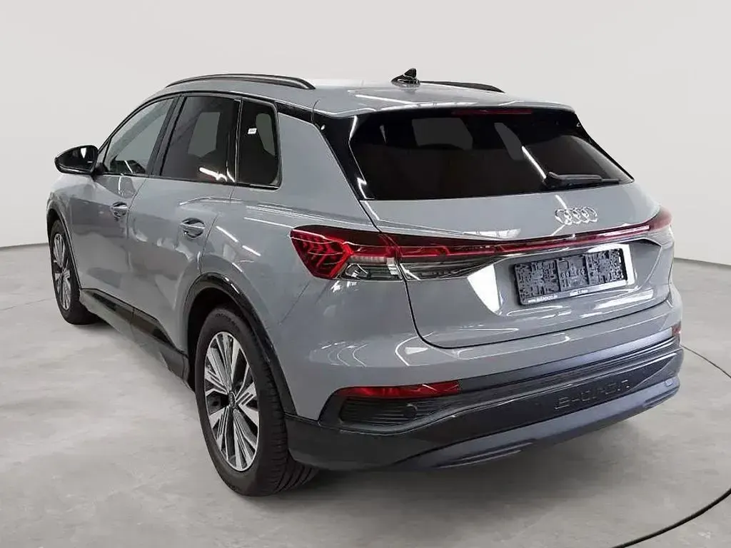 Gebraucht Audi Q4 e-tron Ambiente 150 kW (204 PS) 2023 Grau SUV