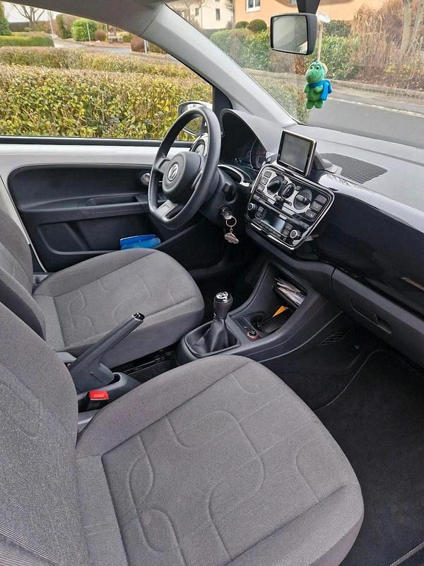 Gebraucht VW up! 60 PS (44 kW) 2016 Weiß Kleinwagen