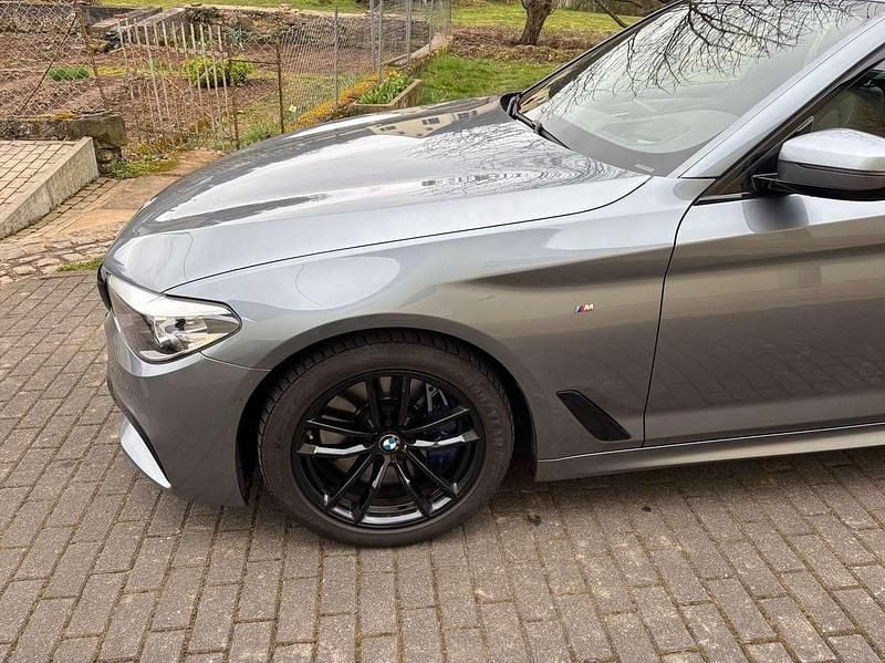 Gebraucht BMW 540 Sport Line 340 PS (250 kW) 2018 Grau Kombi