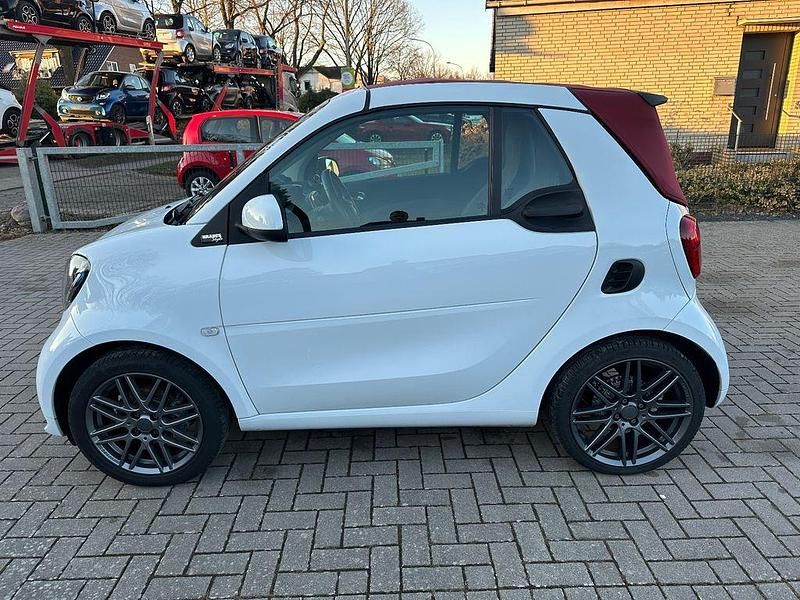 Gebraucht Smart ForTwo Cabrio Brabus 90 PS (66 kW) 2019 Weiß Cabrio