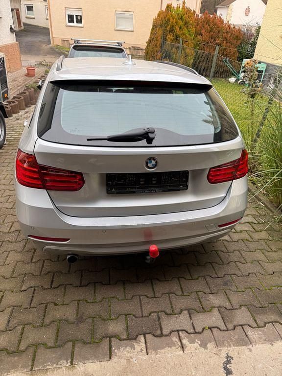 Silber Gebraucht 2013 BMW 316 Kombi | 9.000 € (Fairer Preis) - Bild 1/4