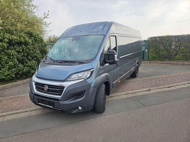 Gebraucht Fiat Ducato 177 PS (130 kW) 2018 Colore esterno ferro grau Van