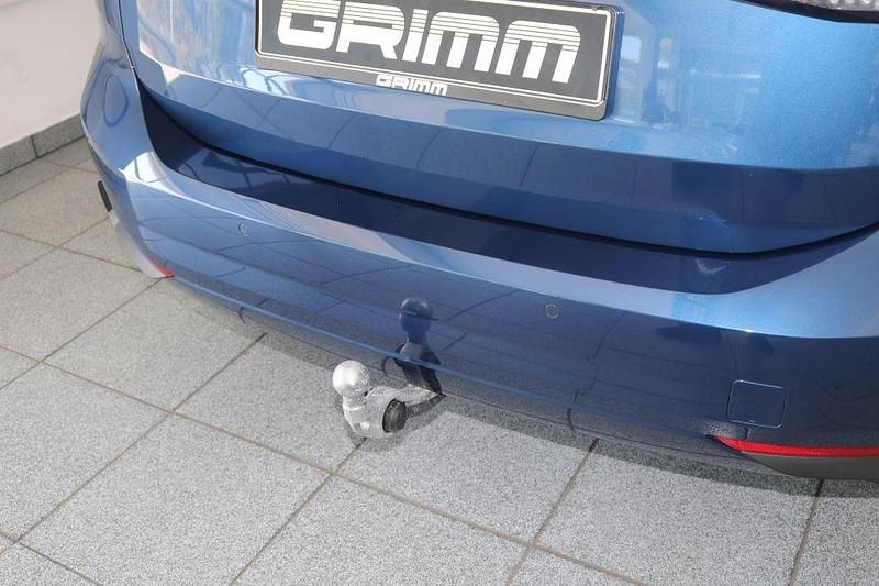 Gebraucht BMW 216 Active Tourer 122 PS (89 kW) 2024 Phytonicblau metallic Van / Kleinbus