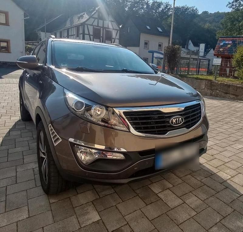 Gebraucht Kia Sportage 163 PS (119 kW) 2010 Braun SUV