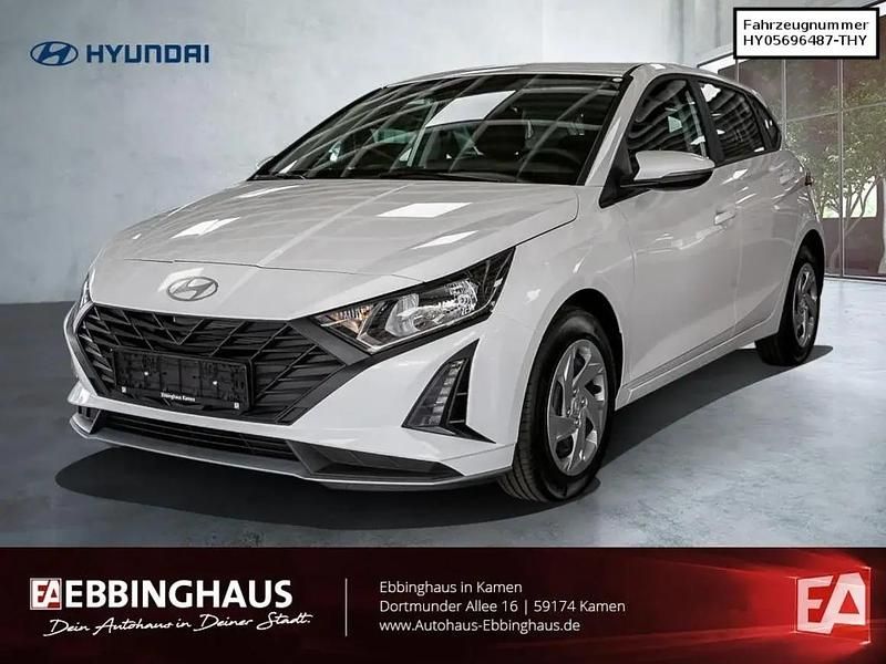 Weiß Neu 2025 Hyundai i20 Select Kleinwagen | 17.999 € (Fairer Preis) - Bild 1/1