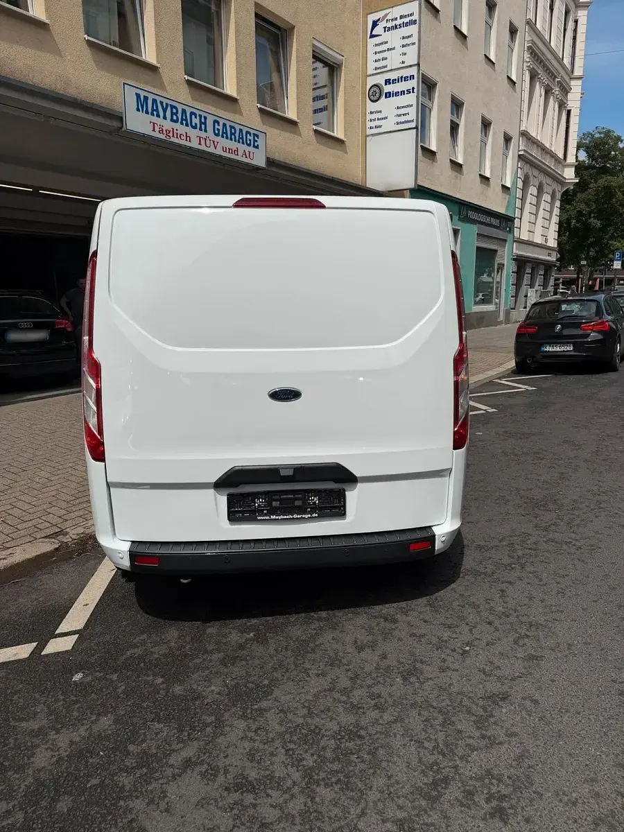 Gebraucht Ford Transit Custom Trend 105 PS (77 kW) 2022 Weiß Van / Kleinbus