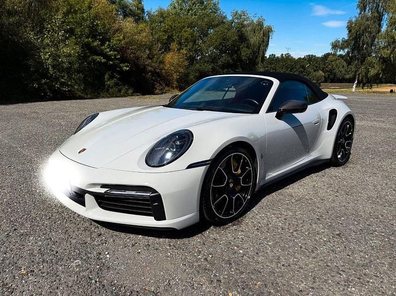 Grau Gebraucht 2024 Porsche 911 Turbo S Cabriolet Cabrio | 259.000 € (Etwas zu teuer) - Bild 1/4