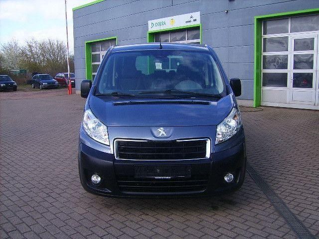 Gebraucht Peugeot TePee 128 PS (94 kW) 2012 Grau Van / Kleinbus