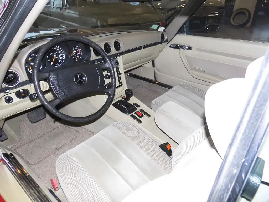 Gebraucht Mercedes SLC450 218 PS (160 kW) 1977 Rot Coupé