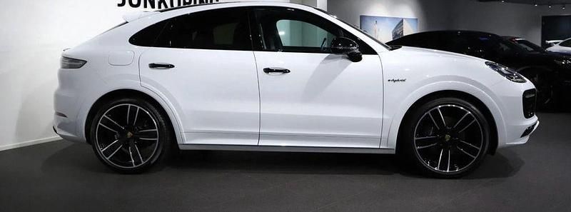 Gebraucht Porsche Cayenne Coupe Platinum Edition 462 PS (339 kW) 2022 Carraraweiß Coupé