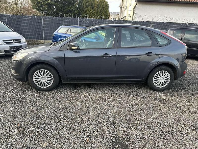 Gebraucht Ford Focus Style 90 PS (66 kW) 2011 Royalgrau met. Kleinwagen