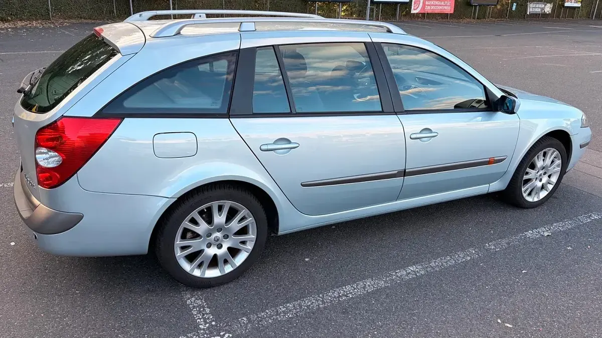 Gebraucht Renault Laguna II 140 PS (102 kW) 2003 Blau Kombi