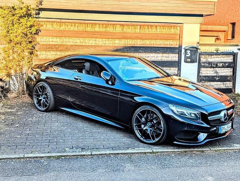 Schwarz Gebraucht 2016 Mercedes S63 AMG AMG line Coupé | 43.800 € (Fairer Preis) - Bild 1/4