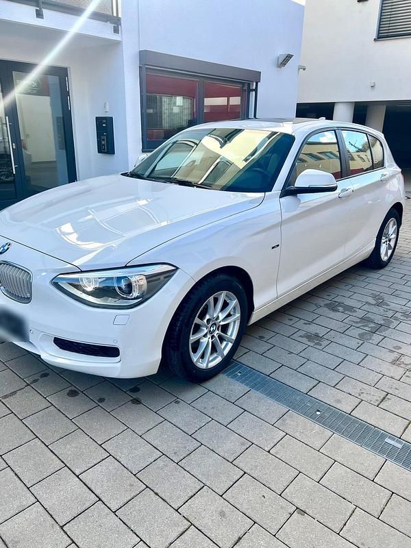 Gebraucht BMW 116 Advantage 136 PS (100 kW) 2014 Weiß Kleinwagen