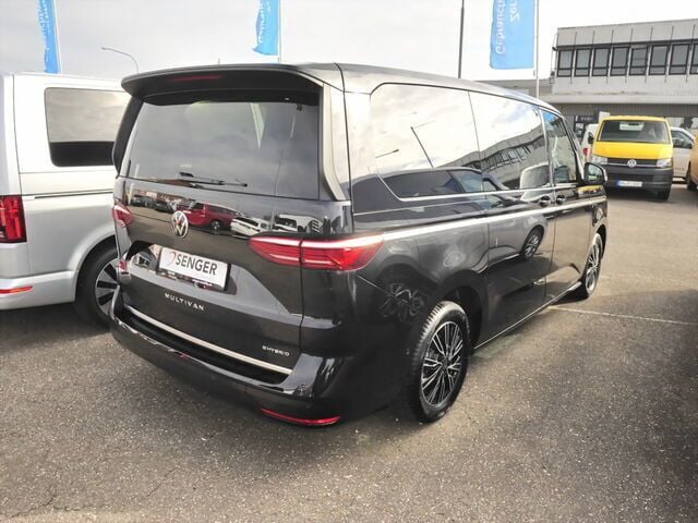 Gebraucht VW Multivan Style 150 PS (110 kW) 2024 Schwarz Van / Kleinbus
