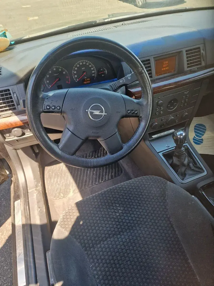 Gebraucht Opel Vectra 147 PS (108 kW) 2003 Schwarz Limousine