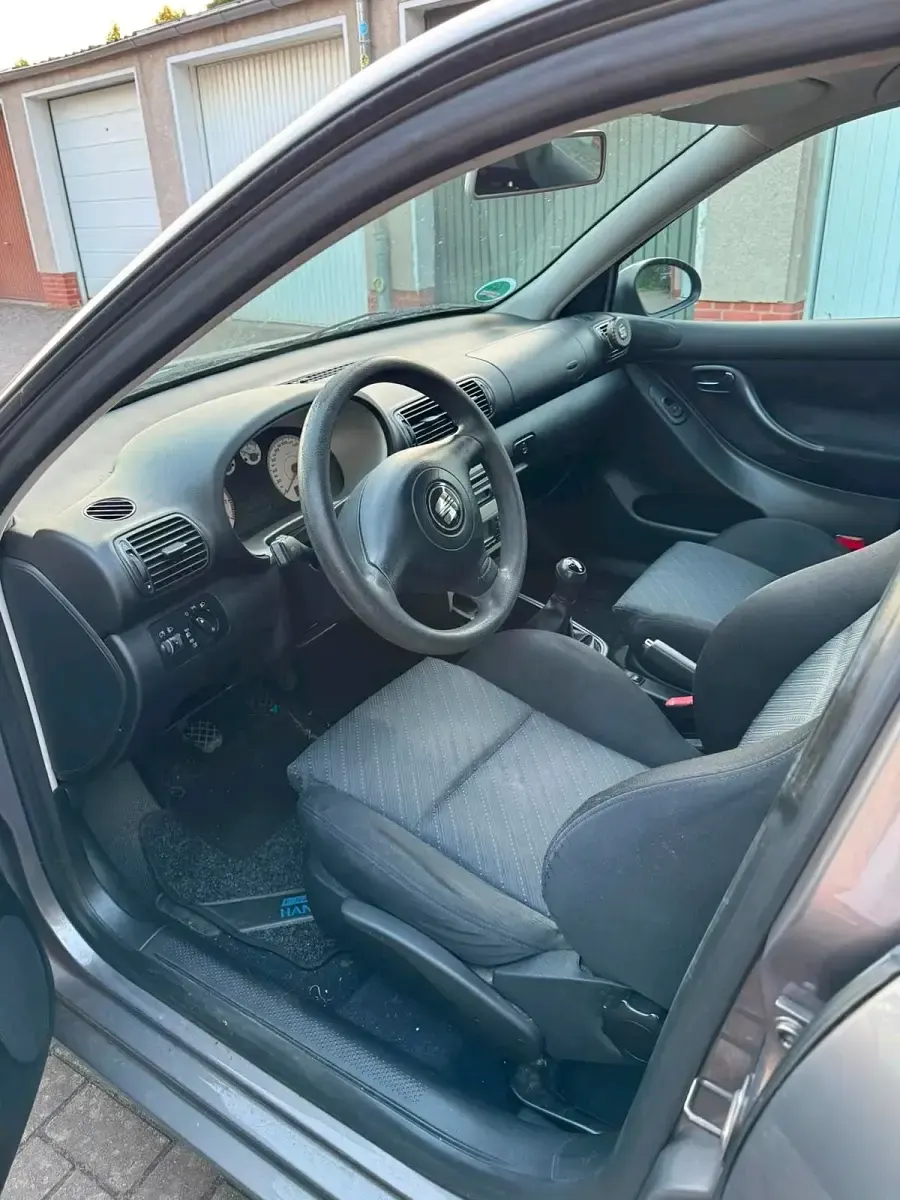 Gebraucht Seat Leon 105 PS (77 kW) 2006 Grau Kleinwagen