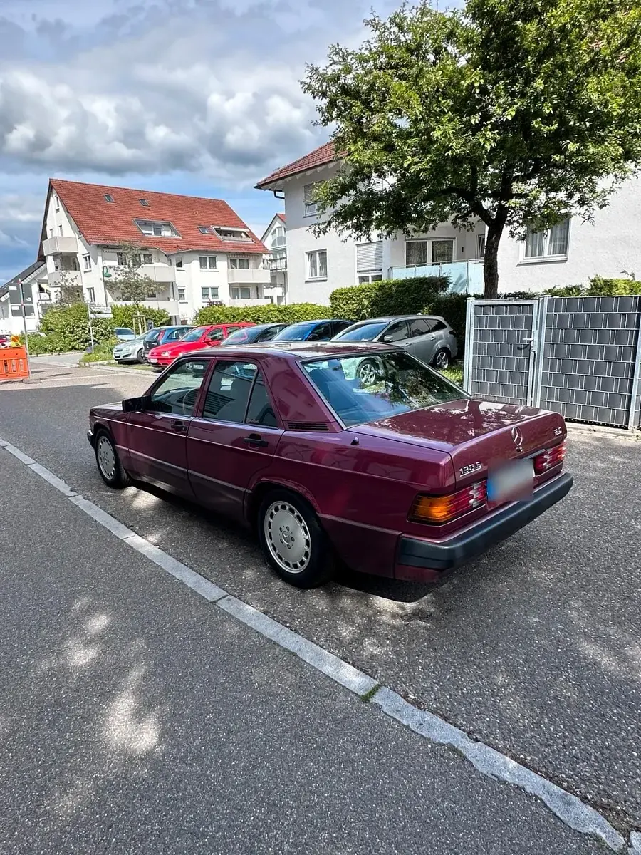 Gebraucht Mercedes 190 122 PS (89 kW) 1990 Rot Limousine