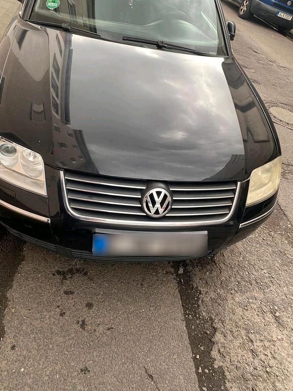 Gebraucht VW Passat 105 PS (77 kW) 2004 Schwarz Limousine