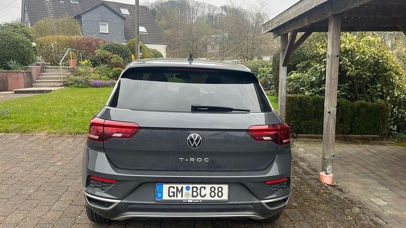 Gebraucht VW T-Roc Active 150 PS (110 kW) 2021 Grau SUV