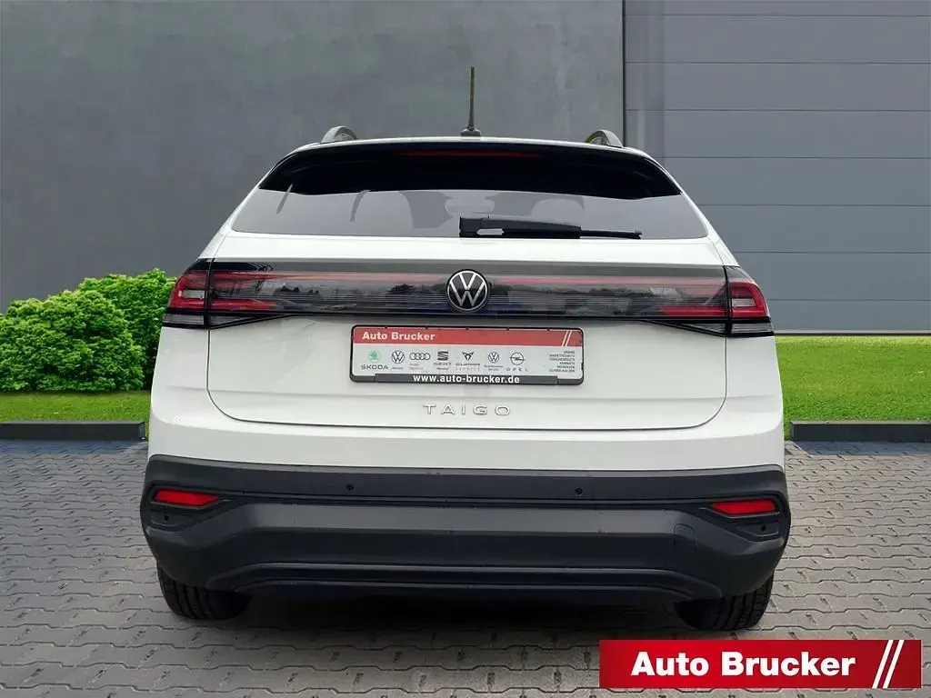 Gebraucht VW Taigo Move 150 PS (110 kW) 2023 Weiss SUV
