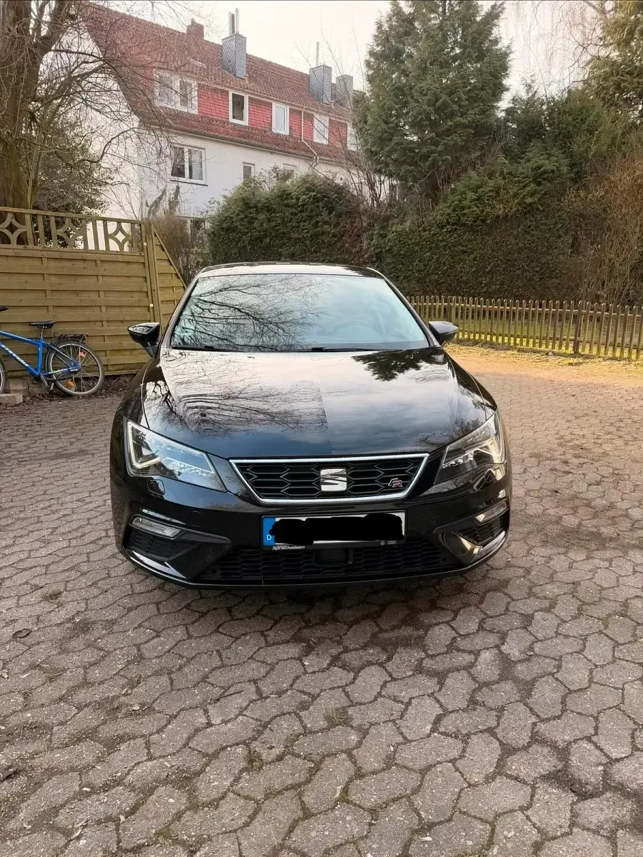 Gebraucht Seat Leon FR 180 PS (132 kW) 2018 Schwarz Limousine