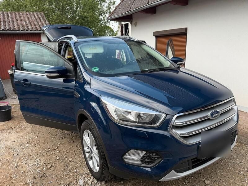 Blau Gebraucht 2019 Ford Kuga SUV | 9.999 € (Superpreis) - Bild 1/4
