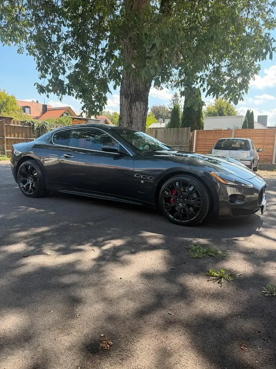 Gebraucht Maserati Granturismo 439 PS (322 kW) 2009 Grau Coupé