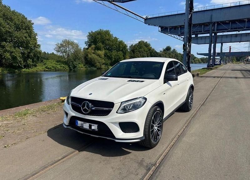 Weiß Gebraucht 2017 Mercedes GLE43 AMG AMG SUV | 42.000 € (Etwas zu teuer) - Bild 1/4