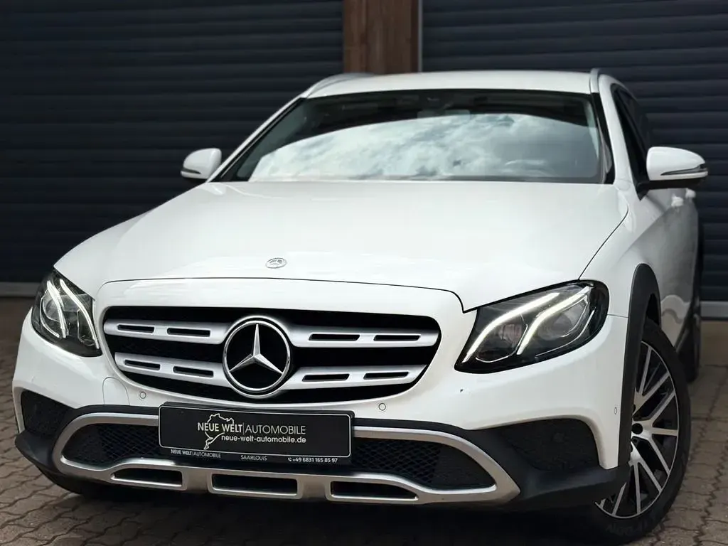 Gebraucht Mercedes E220 All-Terrain 194 PS (142 kW) 2019 Weiß Kombi