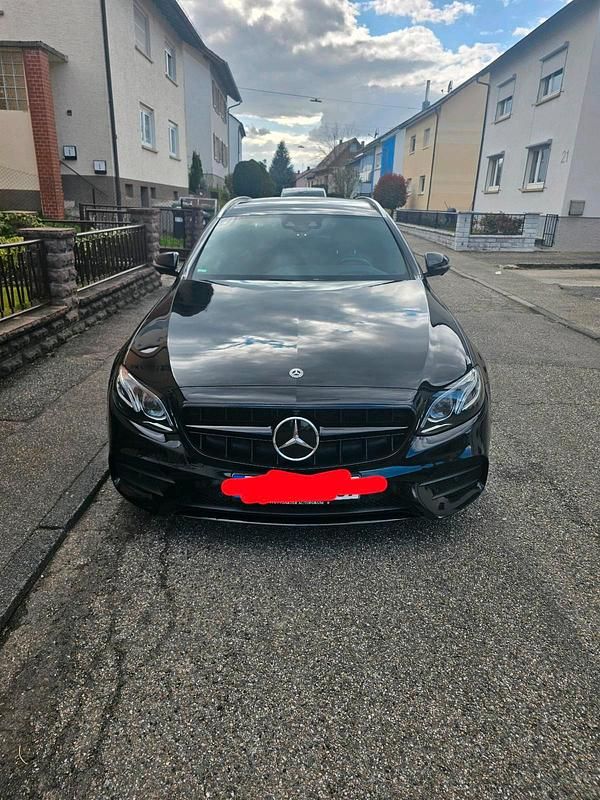 Usata Mercedes E400 333 CV (244 kW) 2017 Nero Station wagon