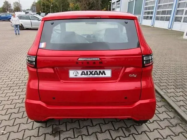 Ny Aixam AMBITION Pack 2026 Rød Hatchback
