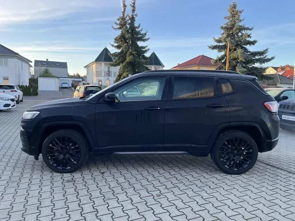 Gebraucht Jeep Compass Altitude 131 PS (96 kW) 2023 Schwarz SUV